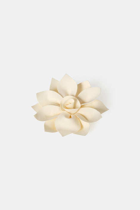 BIG FLOWER BROOCH